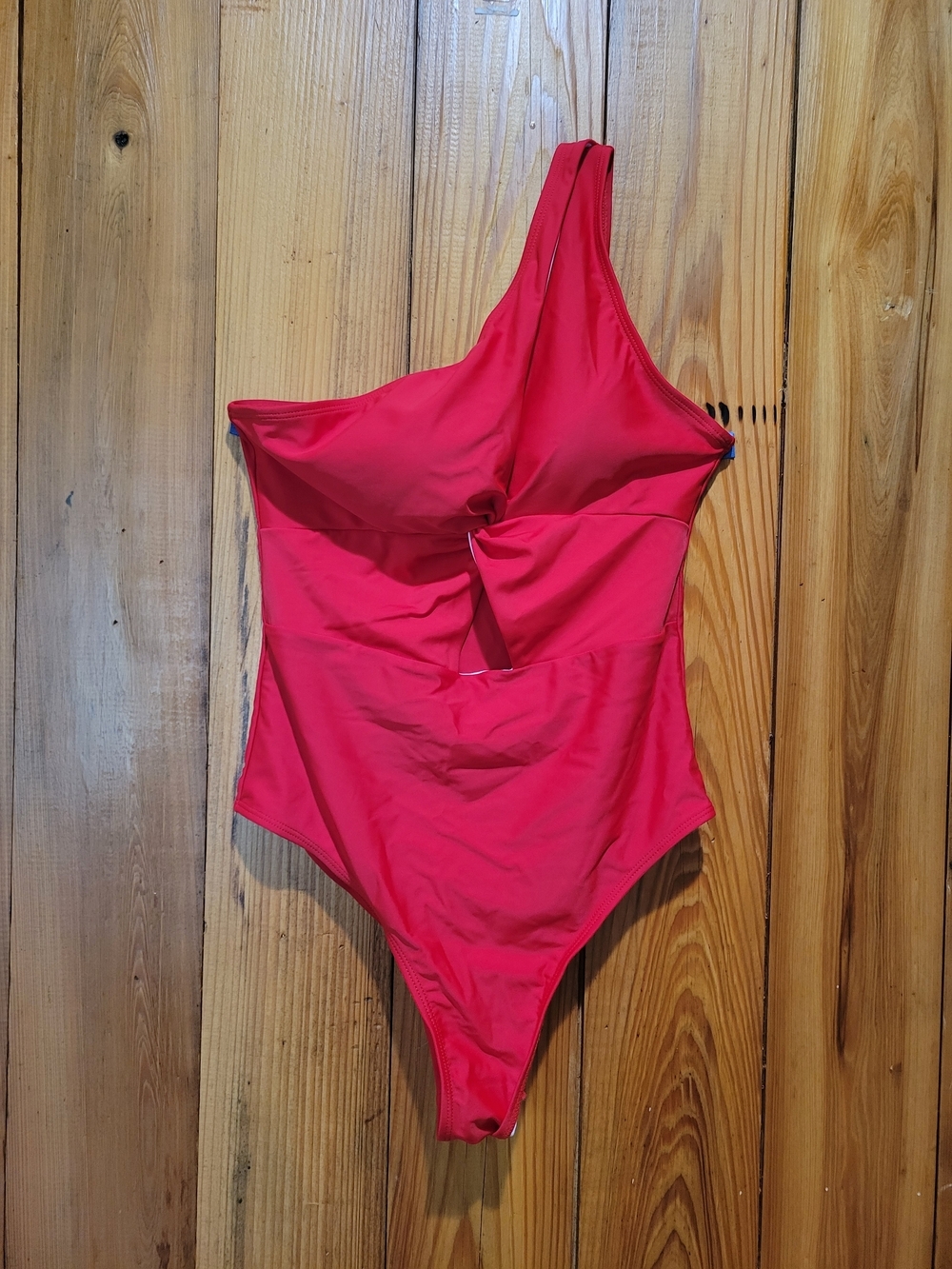 SHEIN Hot Red One-Shoulder Twist One-Piece Swimsuit - Picture 2 of 13